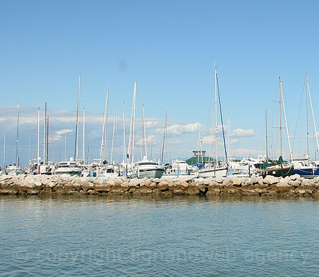 Eintritt im Hafen von Lignano Sabbiadoro foto