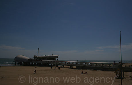 Terrazza Mare auf dem Strand von Lignano Sabbiadoro foto