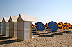 Sonnenschirme Und Kabine Auf Dem Strand Von Lignano Sabbiadoro