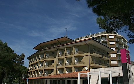 Albergo con piscina Lignano Sabbiadoro foto